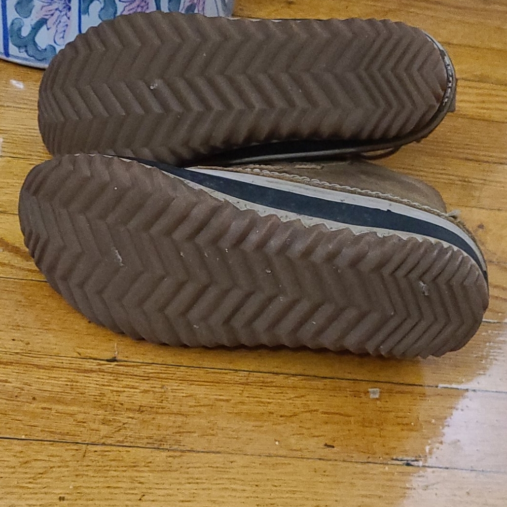 Boots - Picture 6 of 7
